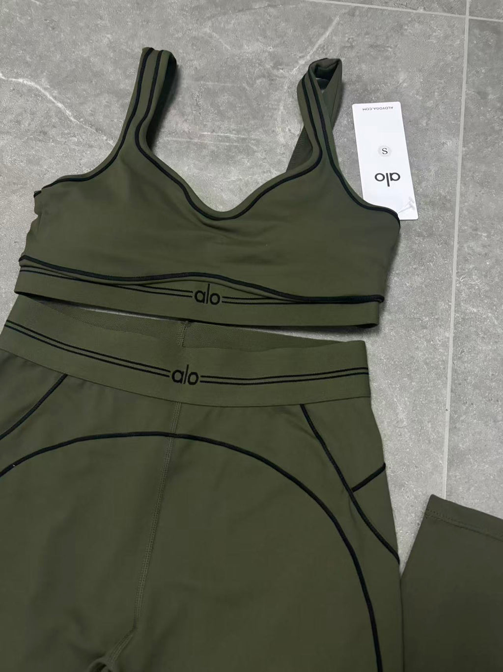 Luxury-Inspired Seamless Activewear Set